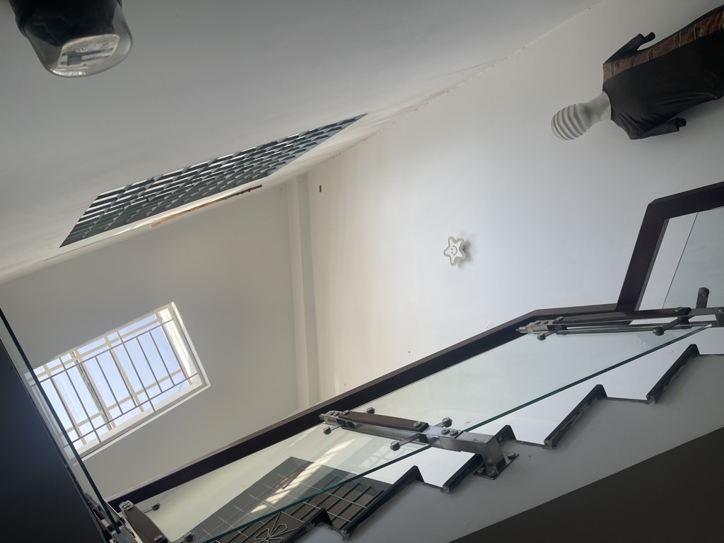 GẤP VỀ QUÊ ĐÓN TẾT Nhà Đồng Nai P15 Quận 10. Ngang 5.8m dài 10m. Vị Trí  Kinh doanh 3 Tầng Chỉ 12.5